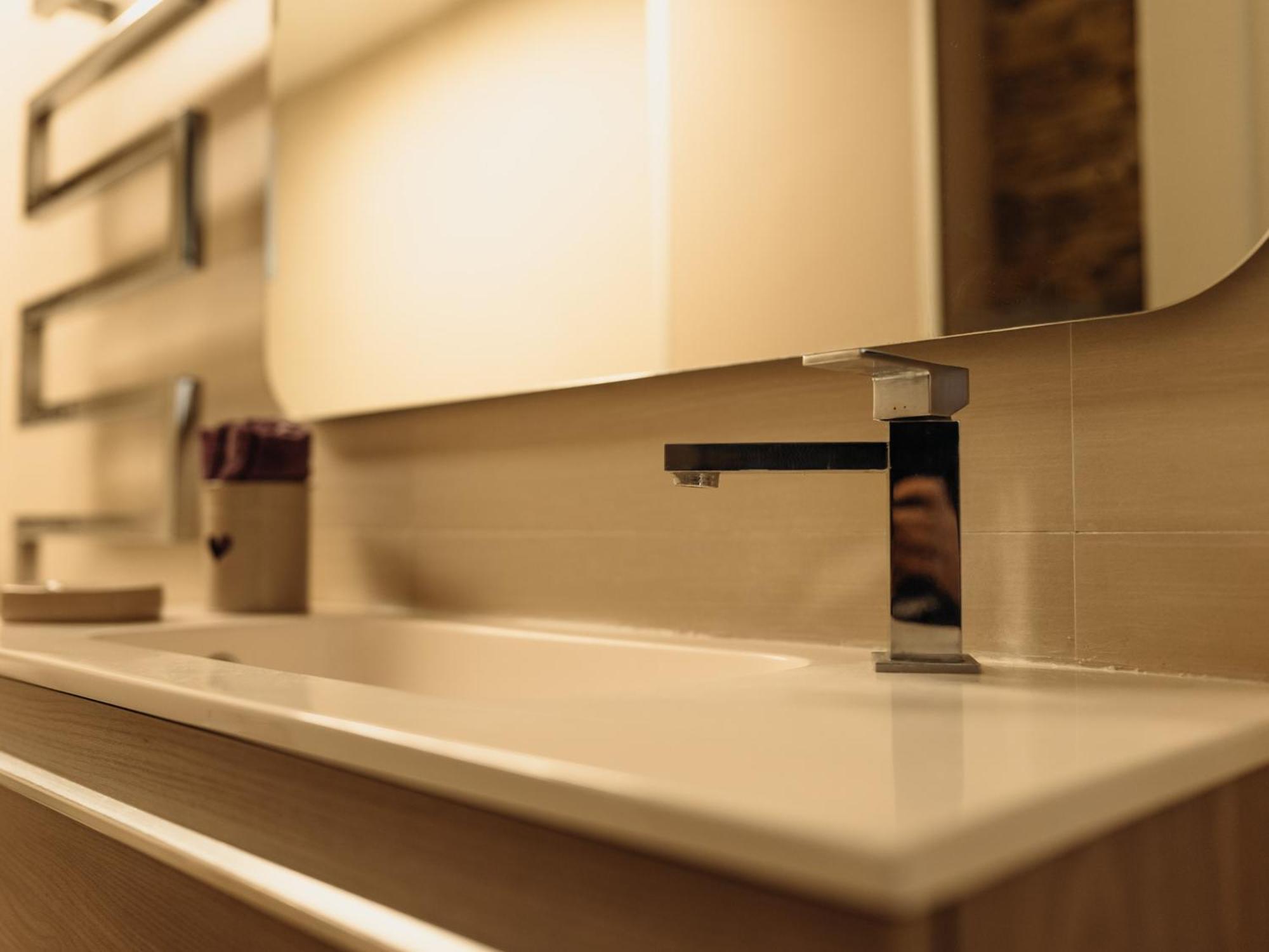 Lo Specchio Dei Papiri Bed & Breakfast Napoli Bagian luar foto